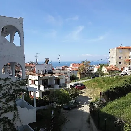 Menexe Apartments-karavi Apartment *